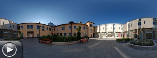 Panoráma - Erzsébet Királyné Szálloda - udvar, Gödöllő